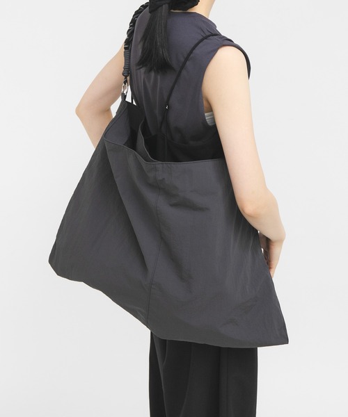 KBF（ケイビーエフ）の「ロープナイロンBAG（ショルダーバッグ・レディース・チャコールグレー/カーキ・ONE）」の15枚目の写真