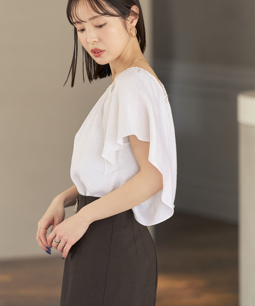 Noble(ノーブル)の「《セットアップ対応》【洗える】ファジーリネン2WAYフリルブラウス(シャツ/ブラウス・レディース・ホワイト/ブラウン/ブラック・FREE)」の1枚目の写真