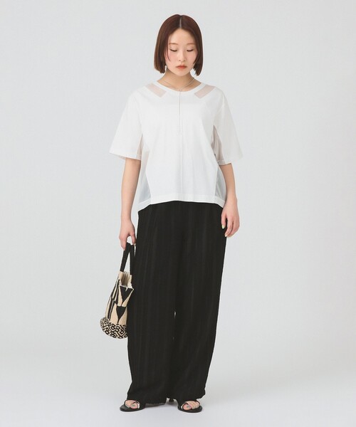 Ray BEAMS(レイビームス)の「【8/6 再値下げ】シアー キリカエ クルーネック Tシャツ(Tシャツ/カットソー・レディース・ブラック/ホワイト・ONE SIZE)」の5枚目の写真