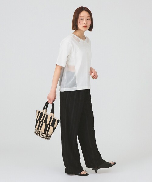 Ray BEAMS(レイビームス)の「【8/6 再値下げ】シアー キリカエ クルーネック Tシャツ(Tシャツ/カットソー・レディース・ブラック/ホワイト・ONE SIZE)」の4枚目の写真