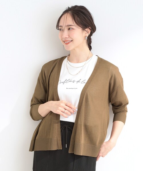 SHOO・LA・RUE（シューラルー）の「【ひんやり/洗濯機可/S-LL】オンにもオフにも マルチに使えるボタンレスカーディガン（カーディガン/ボレロ・レディース・オレンジ/ブルー系その他/ダークブラウン/アイボリー/ブラック/ライトベージュ・01/02/03/04）」の19枚目の写真