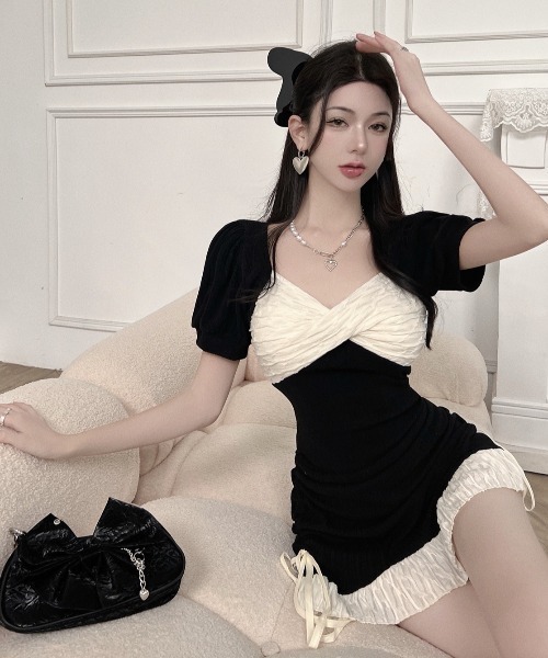 lulufa（ルルファ）の「フロントクロスデザイン配色ミニワンピース（ワンピース・レディース・ブラック・LARGE/MEDIUM）」の7枚目の写真