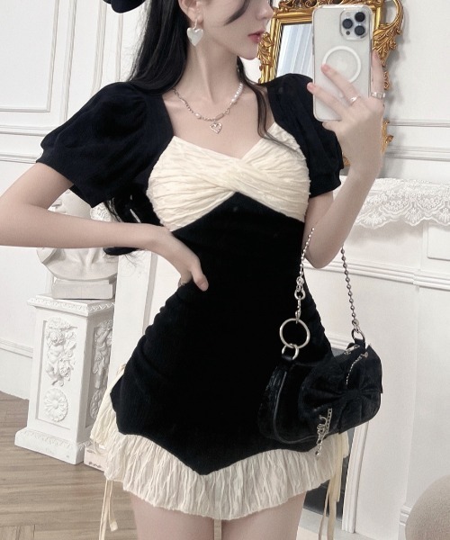 lulufa（ルルファ）の「フロントクロスデザイン配色ミニワンピース（ワンピース・レディース・ブラック・LARGE/MEDIUM）」の4枚目の写真