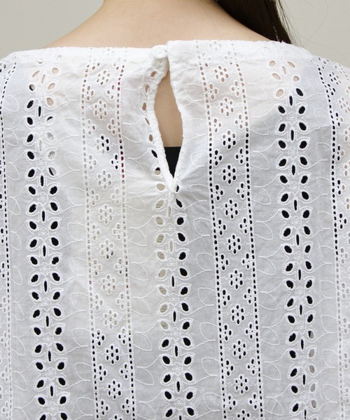 Vincent et Mireille（バンソンエミレイユ）の「VINCENT ET MIREILLE/ヴァンソン エ ミレイユ　ボートネックブラウス　BOAT NECK BLOUSE（シャツ/ブラウス・レディース・ホワイト/ブラック/ブルー・FREE）」の9枚目の写真