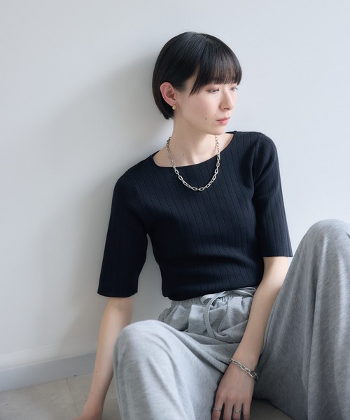 Paradise Picnic(パラダイスピクニック)の「cloche 5分袖リブニットトップス(ニット/セーター・レディース・レッド/ホワイト/ブラック・FREE)」の1枚目の写真