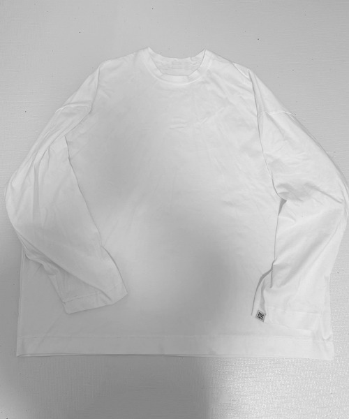 YACA(ヤーカ)の「Wide Long Sleeve T-shirt/ワイドロングスリーブTシャツ【unisex item】(Tシャツ/カットソー・レディース・ブラック/ホワイト・FREE)」の21枚目の写真