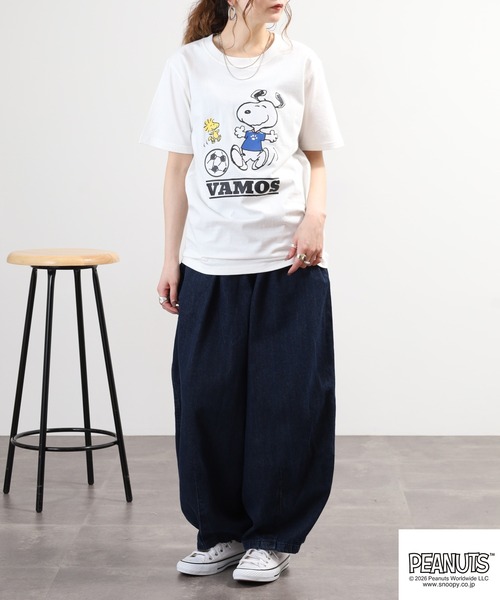 PEANUTS(ピーナッツ)の「PEANUTS スヌーピーサッカー柄天竺半袖Tシャツ(Tシャツ/カットソー・レディース・ネイビー/オフホワイト・LL/L/M)」の15枚目の写真