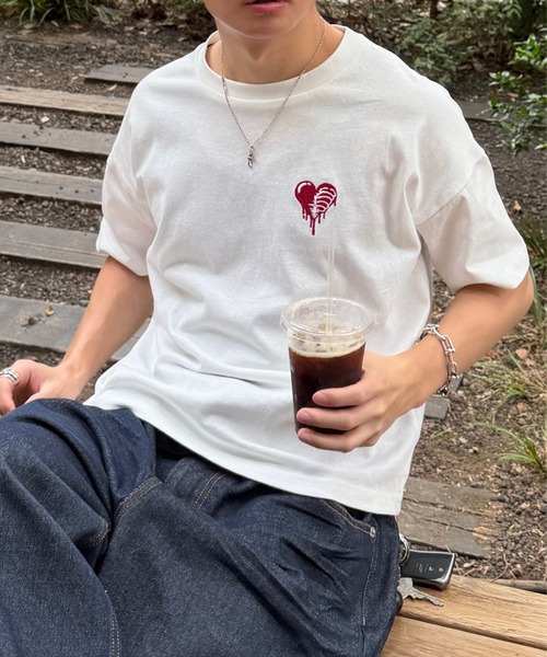 ADAMASTE（アダマスト）の「Skeleton Heart Logo T-shirt - スケルトンハートロゴTEE【短丈】（Tシャツ/カットソー・メンズ・ホワイト/ブラック・SMALL/MEDIUM/LARGE）」の5枚目の写真