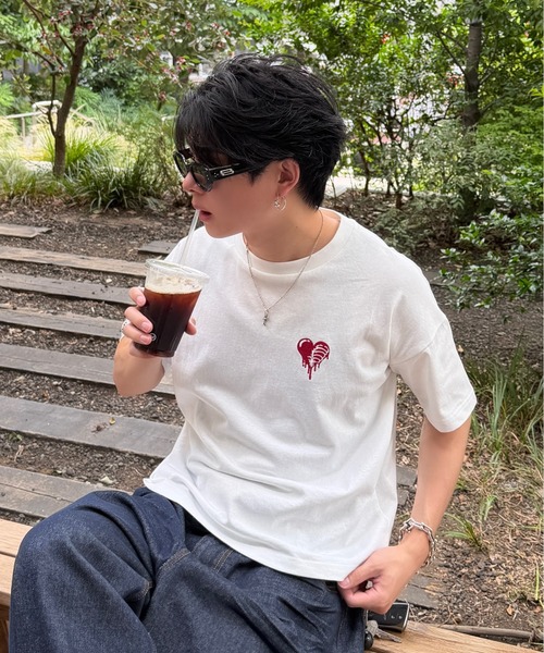 ADAMASTE（アダマスト）の「Skeleton Heart Logo T-shirt - スケルトンハートロゴTEE【短丈】（Tシャツ/カットソー・メンズ・ホワイト/ブラック・SMALL/MEDIUM/LARGE）」の4枚目の写真