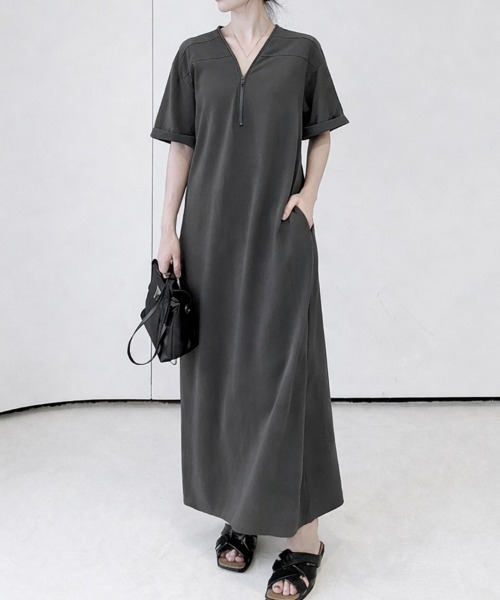 mielu(ミエル)の「ハーフジップ半袖フレアワンピース(ワンピース・レディース・カーキ/ブラック/グレー・LARGE/MEDIUM)」の10枚目の写真