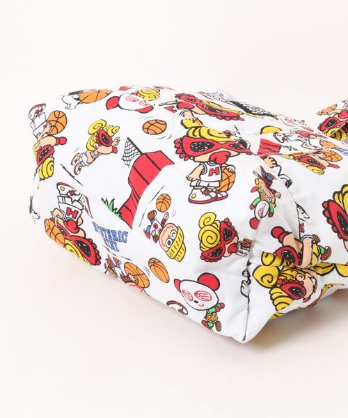 HYSTERIC MINI(ヒステリックミニ)の「HYSTERIC MINI HOOPS総柄 トートバッグ(ショルダーバッグ・キッズ・レッド系その他/ホワイト系その他/ブラック系その他・FREE)」の5枚目の写真