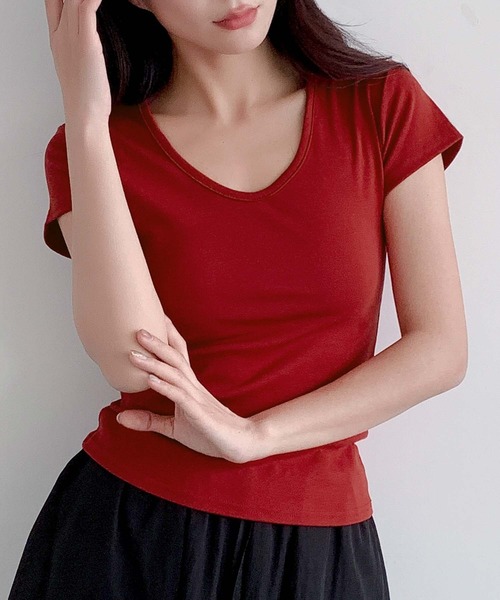 LOWO(ロワ)の「綿混Uネック半袖無地Tシャツ(全13色・レイヤード・インナー対応)(Tシャツ/カットソー・レディース・ホワイト/ネイビー/レッド/ピンク/ブルー/ブルーグレー・FREE)」の6枚目の写真