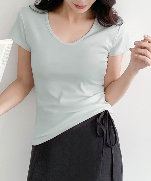 LOWO(ロワ)の「綿混Uネック半袖無地Tシャツ(全13色・レイヤード・インナー対応)(Tシャツ/カットソー・レディース・ホワイト/ネイビー/レッド/ピンク/ブルー/ブルーグレー・FREE)」の4枚目の写真
