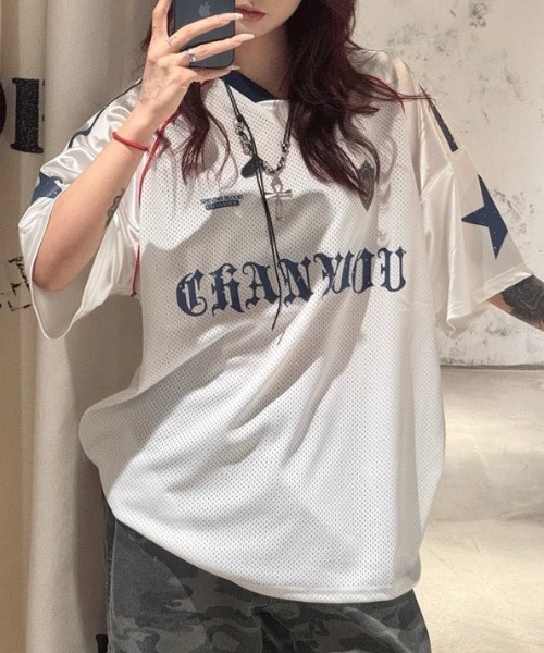 lilful（リルフル）の「【26年春夏新作】ナンバリング オーバーサイズ メッシュゲーム半袖Tシャツ（Tシャツ/カットソー・レディース・ブラック/ホワイト・M/L）」の17枚目の写真