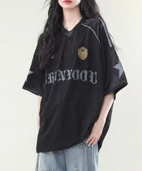 lilful（リルフル）の「【26年春夏新作】ナンバリング オーバーサイズ メッシュゲーム半袖Tシャツ（Tシャツ/カットソー・レディース・ブラック/ホワイト・M/L）」の4枚目の写真