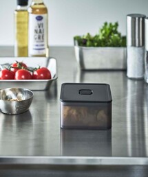 tower（タワー）の「＜tower＞バルブ付き 密閉保存容器（キッチンツール）」