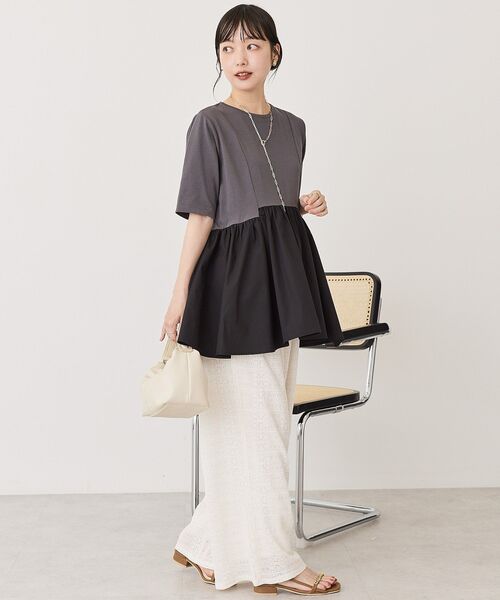 AMERICAN HOLIC(アメリカンホリック)の「布帛切替ペプラム半袖プルオーバー(Tシャツ/カットソー・レディース・ブラック/オフホワイト/モカ/チャコールグレー・M/L)」の20枚目の写真