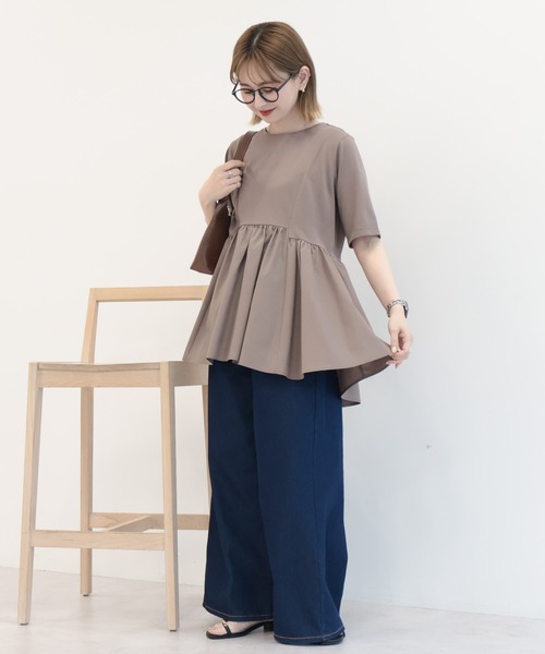 AMERICAN HOLIC(アメリカンホリック)の「布帛切替ペプラム半袖プルオーバー(Tシャツ/カットソー・レディース・ブラック/オフホワイト/モカ/チャコールグレー・M/L)」の5枚目の写真