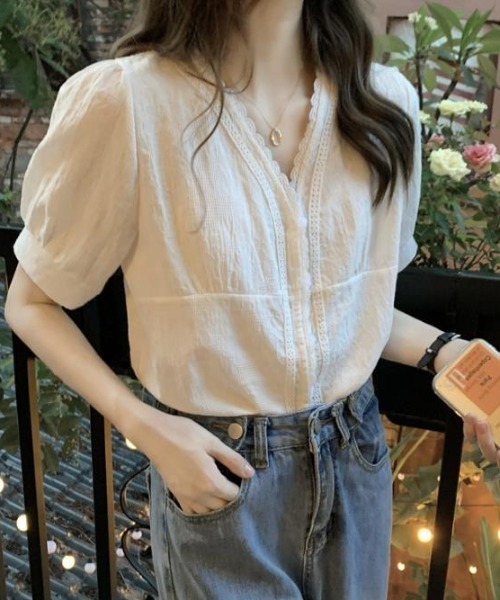semplice（センプリチェ）の「ブラウス【韓国ファッション】（シャツ/ブラウス・レディース・アイボリー・S/M/L/XL）」の3枚目の写真