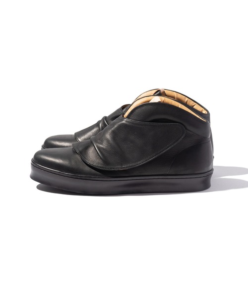 glamb(グラム)の「Leather Drape Sneakers / レザードレープスニーカー(スニーカー・メンズ・アイボリー/ブラック/キャメル・25/26/27/28)」の12枚目の写真
