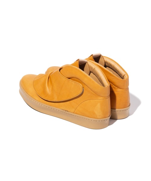 glamb(グラム)の「Leather Drape Sneakers / レザードレープスニーカー(スニーカー・メンズ・アイボリー/ブラック/キャメル・25/26/27/28)」の10枚目の写真