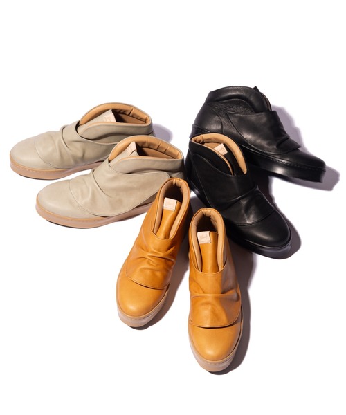 glamb(グラム)の「Leather Drape Sneakers / レザードレープスニーカー(スニーカー・メンズ・アイボリー/ブラック/キャメル・25/26/27/28)」の4枚目の写真