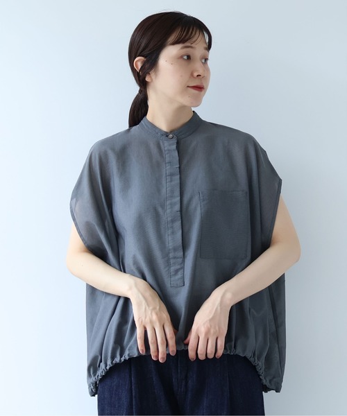 yuni(ユニ )の「強撚Cotton Polyester sheer cocoon blouse(シャツ/ブラウス・レディース・カーキ/キナリ/チャコールグレー・FREE)」の2枚目の写真