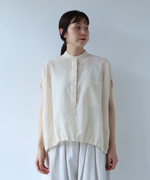 yuni(ユニ )の「強撚Cotton Polyester sheer cocoon blouse(シャツ/ブラウス・レディース・カーキ/キナリ/チャコールグレー・FREE)」の7枚目の写真