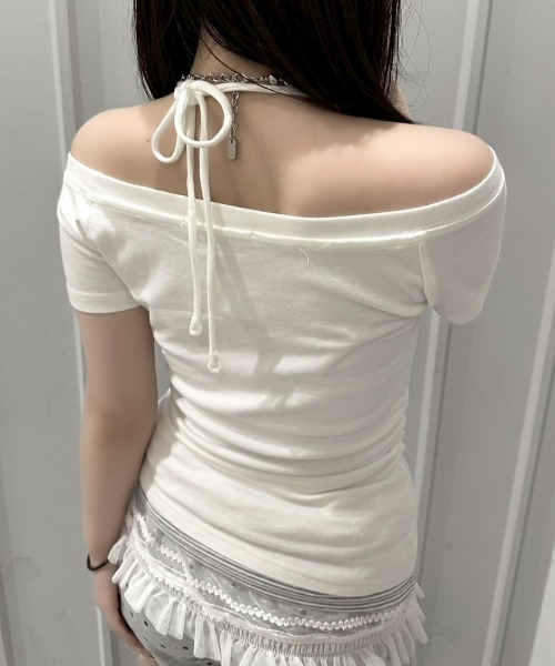 Never mind the XU / Chikashitsu+(ネバーマインド ザ エックスユー / チカシツプラス)の「【nmtc+】Anco Studded Halter Neck Tee / 【エヌエムティーシープラス】トライバルスタッズホルターネック半袖Tシャツ(Tシャツ/カットソー・レディース・グレー/チャコール/ホワイト・ONE SIZE)」の20枚目の写真
