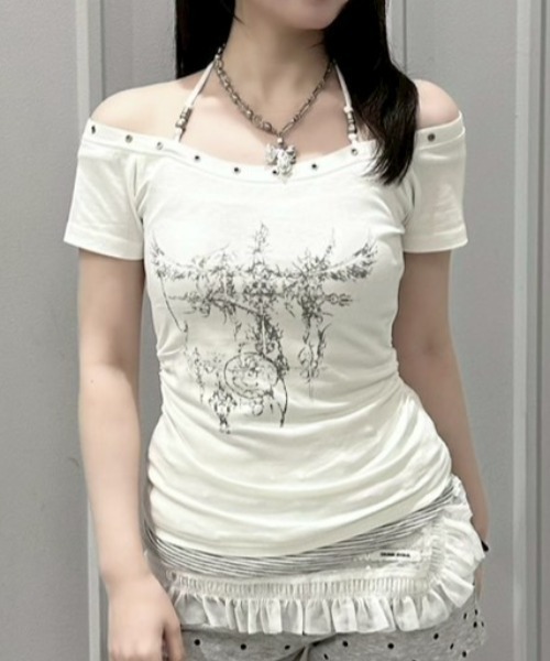 Never mind the XU / Chikashitsu+(ネバーマインド ザ エックスユー / チカシツプラス)の「【nmtc+】Anco Studded Halter Neck Tee / 【エヌエムティーシープラス】トライバルスタッズホルターネック半袖Tシャツ(Tシャツ/カットソー・レディース・グレー/チャコール/ホワイト・ONE SIZE)」の17枚目の写真