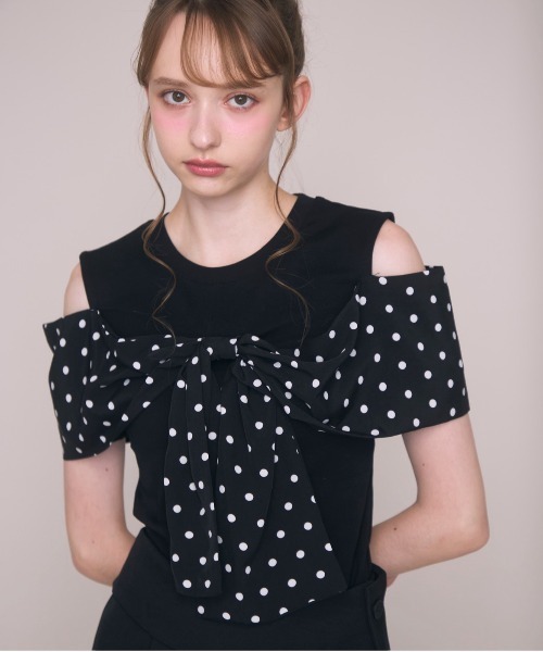 Noelie(ノエリー)の「ビッグリボンTee(Tシャツ/カットソー・レディース・ベージュ/ブラック/ホワイト・FREE)」の2枚目の写真