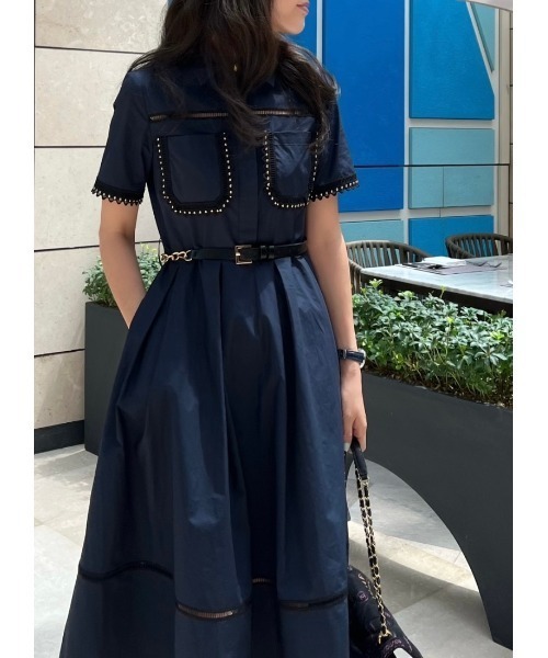 FAVORITO（ファヴォリート）の「ベルト付き襟付きシャツワンピース（シャツワンピース・レディース・ダークブルー/ホワイト・F）」の15枚目の写真