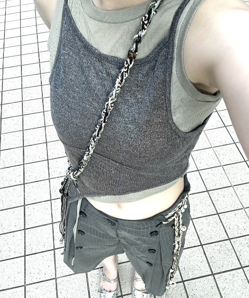 Never mind the XU / Chikashitsu+(ネバーマインド ザ エックスユー / チカシツプラス)の「【Nerd out XU】sheer layered tank top / 【ナードアウトエックスユー】シアーレイヤードタンクトップ<着用動画あり>(タンクトップ・レディース・チャコール・M)」の5枚目の写真