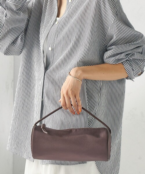 &MyuQ(アンドミューク)の「【SHIPS別注】&MyuQ: MARU NY(ショルダーバッグ・レディース・ブラック/ブラウン・ONE SIZE)」の21枚目の写真