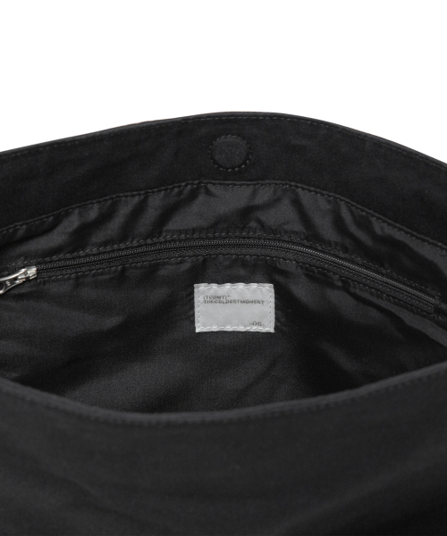 THECOLDESTMOMENT(ザコールデストモーメント)の「TCM stitch washed cross bag (black)(メッセンジャーバッグ・レディース・その他・OS)」の3枚目の写真