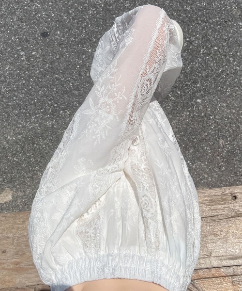 &soiree(アンドソワレ)の「ヴィンテージ風レースイージーワイドパンツ(その他パンツ・レディース・ホワイト・SMALL/MEDIUM/LARGE/X-LARGE)」の4枚目の写真