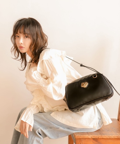 APRILY ショルダーバック APRILY｜アプリリーのショルダーバッグ（ブラック/黒色系）通販 - ZOZOTOWN