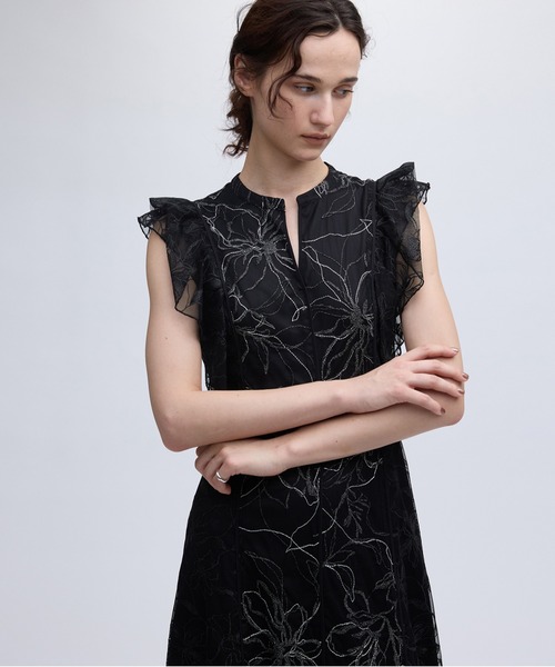 Ameri(アメリ)の「GLITTER LACE DRAPE FRILL DRESS(ドレス・レディース・ブラック/ベージュ・SMALL/MEDIUM)」の5枚目の写真
