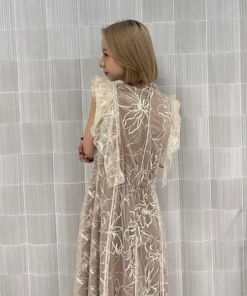 Ameri(アメリ)の「GLITTER LACE DRAPE FRILL DRESS(ドレス・レディース・ブラック/ベージュ・SMALL/MEDIUM)」の18枚目の写真