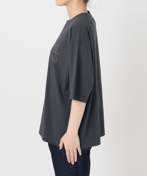SLOBE IENA（スローブイエナ）の「《一部カラーWEB限定/接触冷感/抗菌防臭》MONTREUILレターロゴTEE（Tシャツ/カットソー・レディース・ホワイト/ブラック/サックスブルー/ブラウン・FREE）」の12枚目の写真