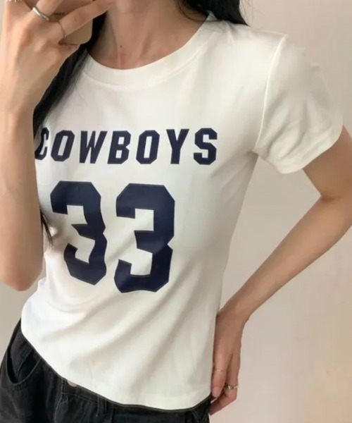VIVID LADY（ビビッドレディー）の「ナンバリングロゴコンパクト半袖Tシャツ（Tシャツ/カットソー・レディース・ブラック/ホワイト・FREE）」の5枚目の写真