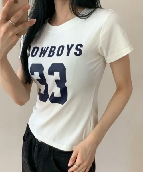 VIVID LADY（ビビッドレディー）の「ナンバリングロゴコンパクト半袖Tシャツ（Tシャツ/カットソー・レディース・ブラック/ホワイト・FREE）」の6枚目の写真