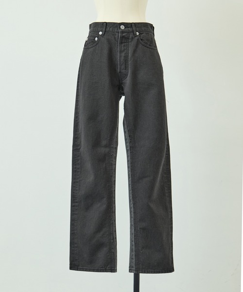 INSCRIRE(アンスクリア)の「INSCRIRE Color Denim Straight(デニムパンツ・レディース・ブラック/ベージュ・30/31/28/29)」の14枚目の写真