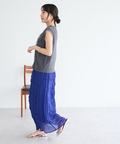 CRAFT STANDARD BOUTIQUE(クラフトスタンダードブティック)の「フリンジノースリーブニットプルオーバー(ニット/セーター・レディース・ダークグレー/グレー系その他・FREE)」の16枚目の写真