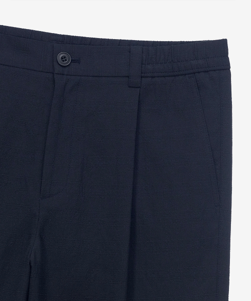 MINDBRIDGE（マインドブリッジ）の「[COUTURE]ワンタックリラックスフィットチェック組織シアサーカーバンディングパンツ（その他パンツ・メンズ・ダークネイビー・38/29/32/30/34/36）」の2枚目の写真