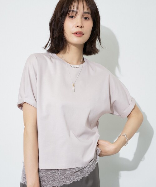 INDIVI(インディヴィ)の「【汗ジミ防止/接触冷感】裾レースドルマンTシャツ(Tシャツ/カットソー・レディース・ホワイト/ライトグレー/グリーン系/ブラック・05/15 /13/38/34/19)」の3枚目の写真