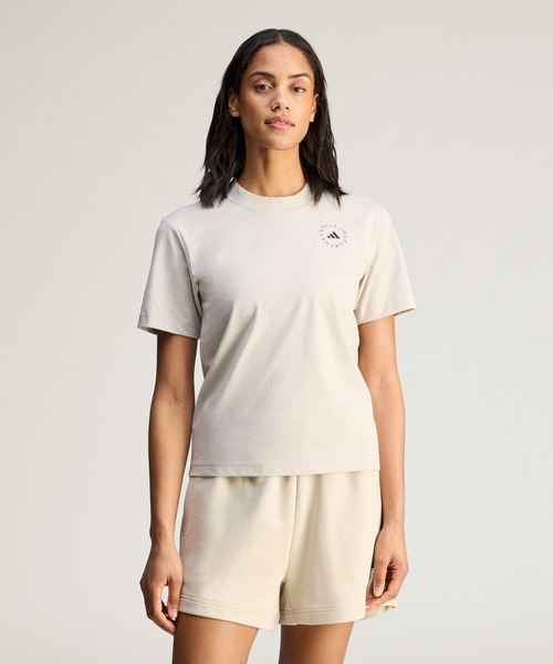 adidas by Stella McCartney(アディダスバイステラマッカートニー)の「TrueCasuals レギュラー スポーツウェア Tシャツ【adidas by Stella McCartney】 / アディダス adidas(Tシャツ/カットソー・レディース・ベージュ・SMALL/MEDIUM/LARGE/X-LARGE/XX-LARGE/X-SMALL/3XL)」の1枚目の写真