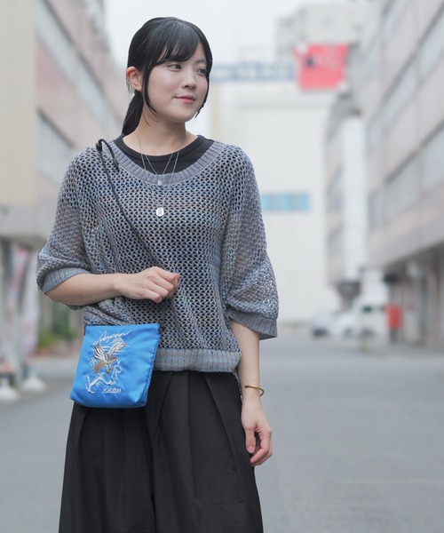無幻譚(ムゲンタン)の「和柄刺繍 ミニサコッシュ 無幻譚(ショルダーバッグ・レディース・ブルー/ブラック/カーキ/ピンク・FREE)」の11枚目の写真