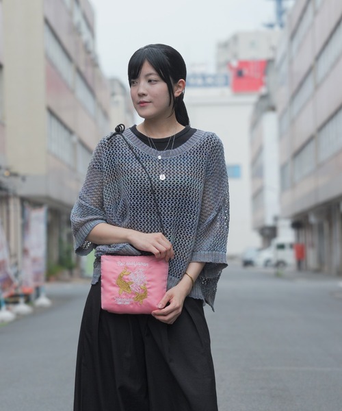 無幻譚(ムゲンタン)の「和柄刺繍 ミニサコッシュ 無幻譚(ショルダーバッグ・レディース・ブルー/ブラック/カーキ/ピンク・FREE)」の12枚目の写真