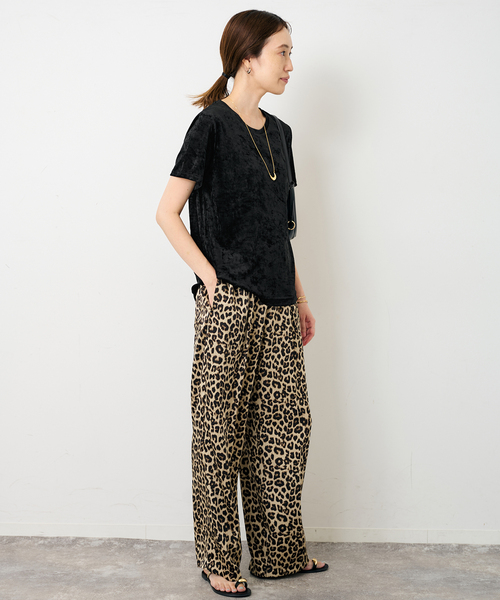 SLOBE IENA(スローブイエナ)の「メッシュベロアプルオーバー(Tシャツ/カットソー・レディース・ブラック/アイボリー/ブラウン・FREE)」の16枚目の写真